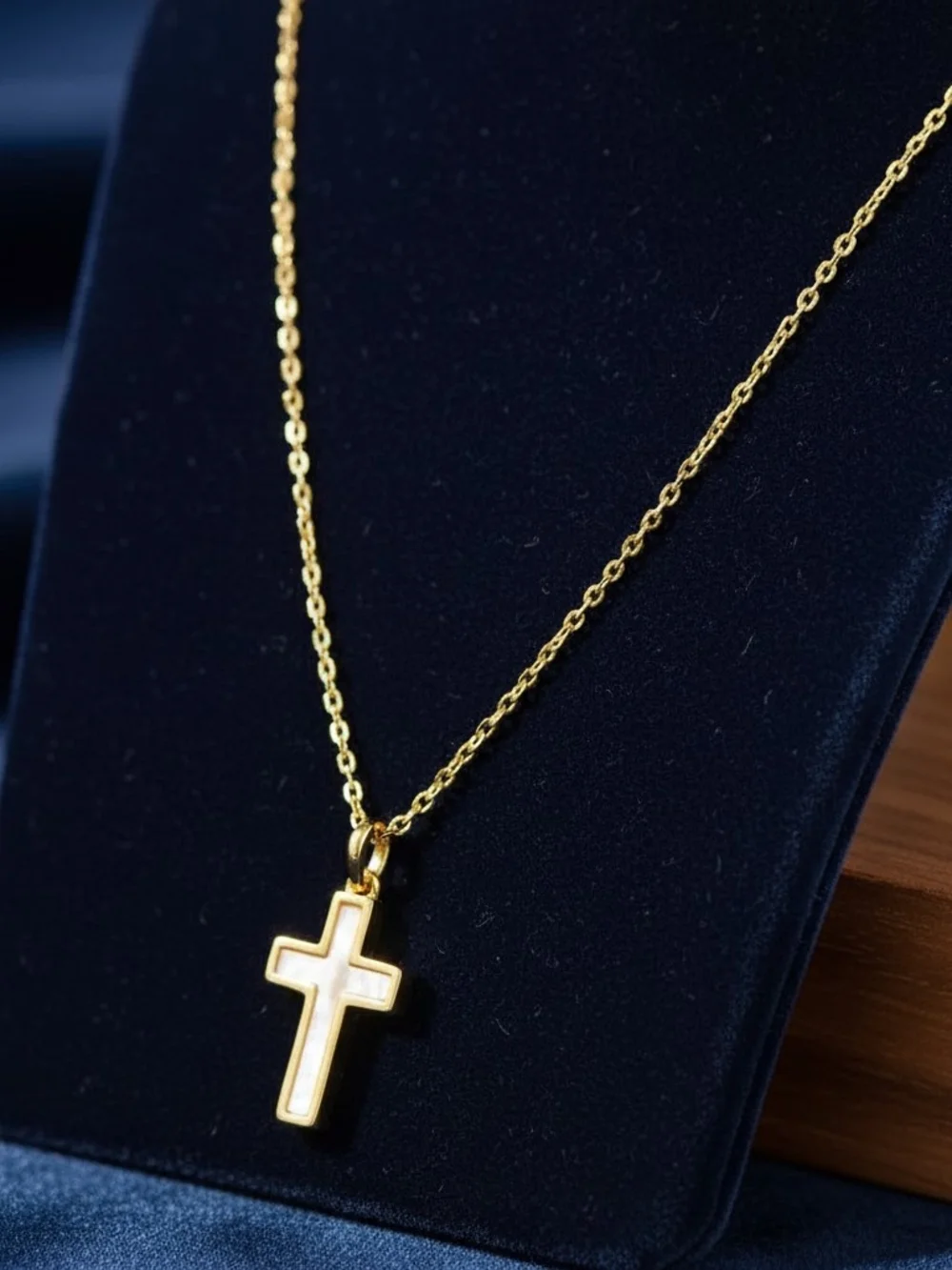 Kendra Scott Gold Chain Lab Grown White Opal Cross Necklace - Picture 2 of 2